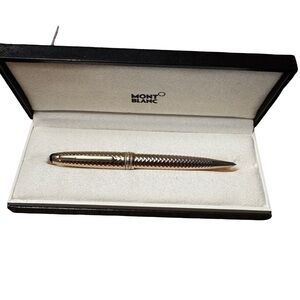Montblanc Gold and Black Pen